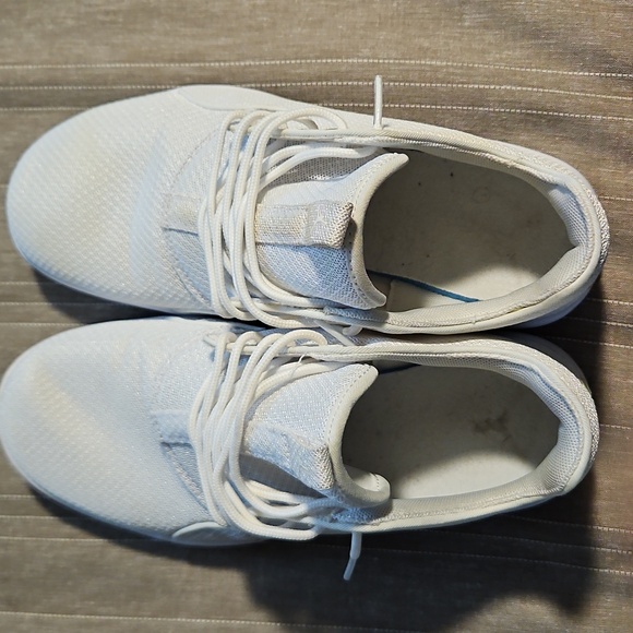 Jordan White Sneakers - Picture 2 of 5